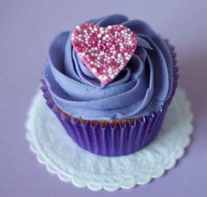 cupcake with heart